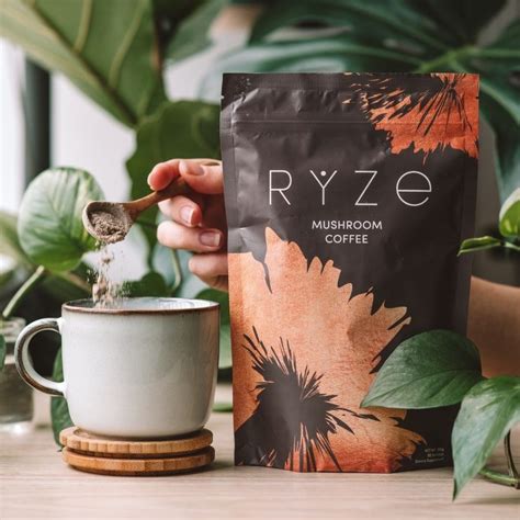 The blend includes organic coffee beans, chaga mushrooms, lion's mane mushrooms, and cordyceps mushrooms. . Ryze coffee review